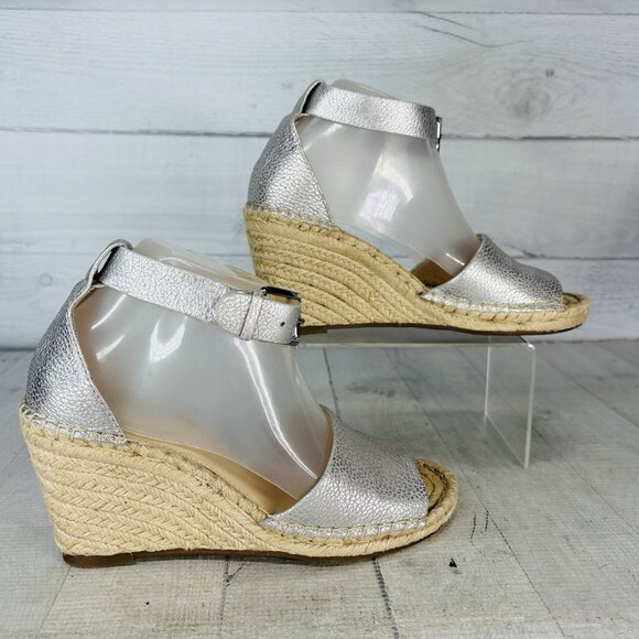 Vince Camuto LEERA Silver Metallic Leather Ankle Strap Espadrille Sandal Sz 7.5 - Picture 3 of 16